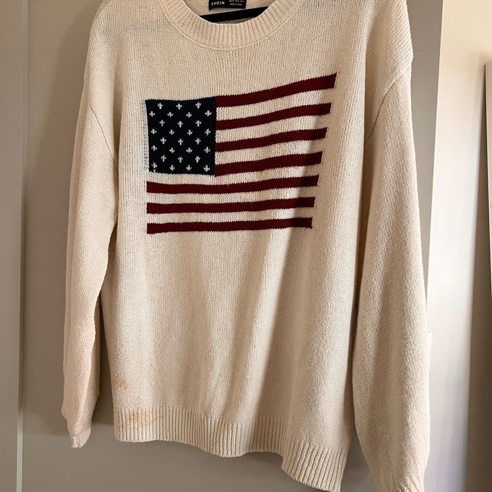 SHEIN Cream Crewneck Sweater with Flag Design